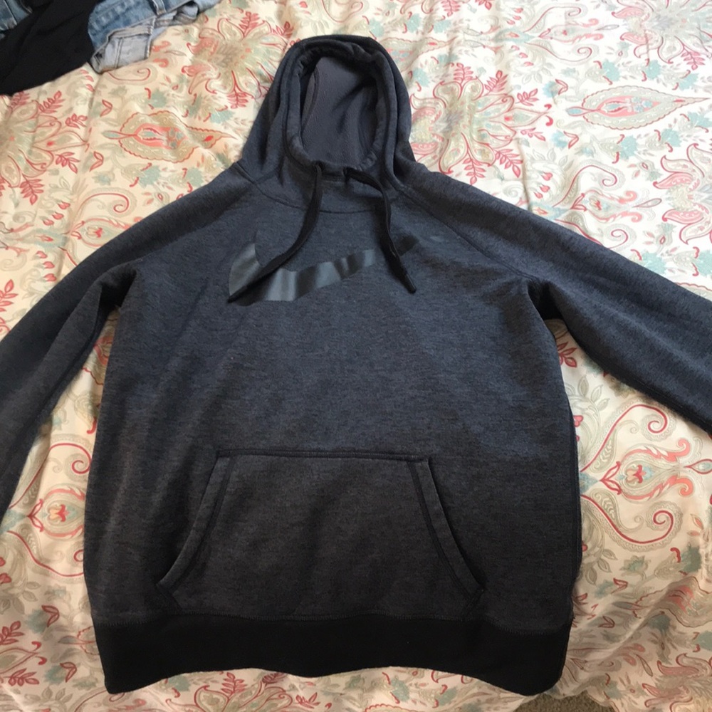 Nike sweatshirt